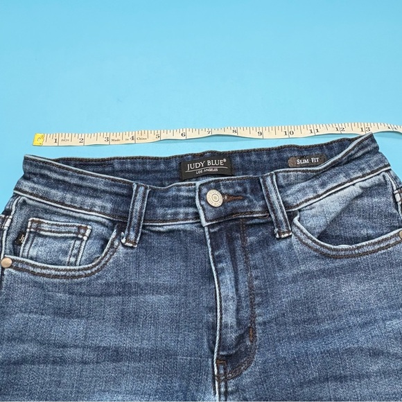 Judy Blue 5-Pocket Slim Fit Straight Leg Denim Jeans Size 3/26 - Picture 12 of 12
